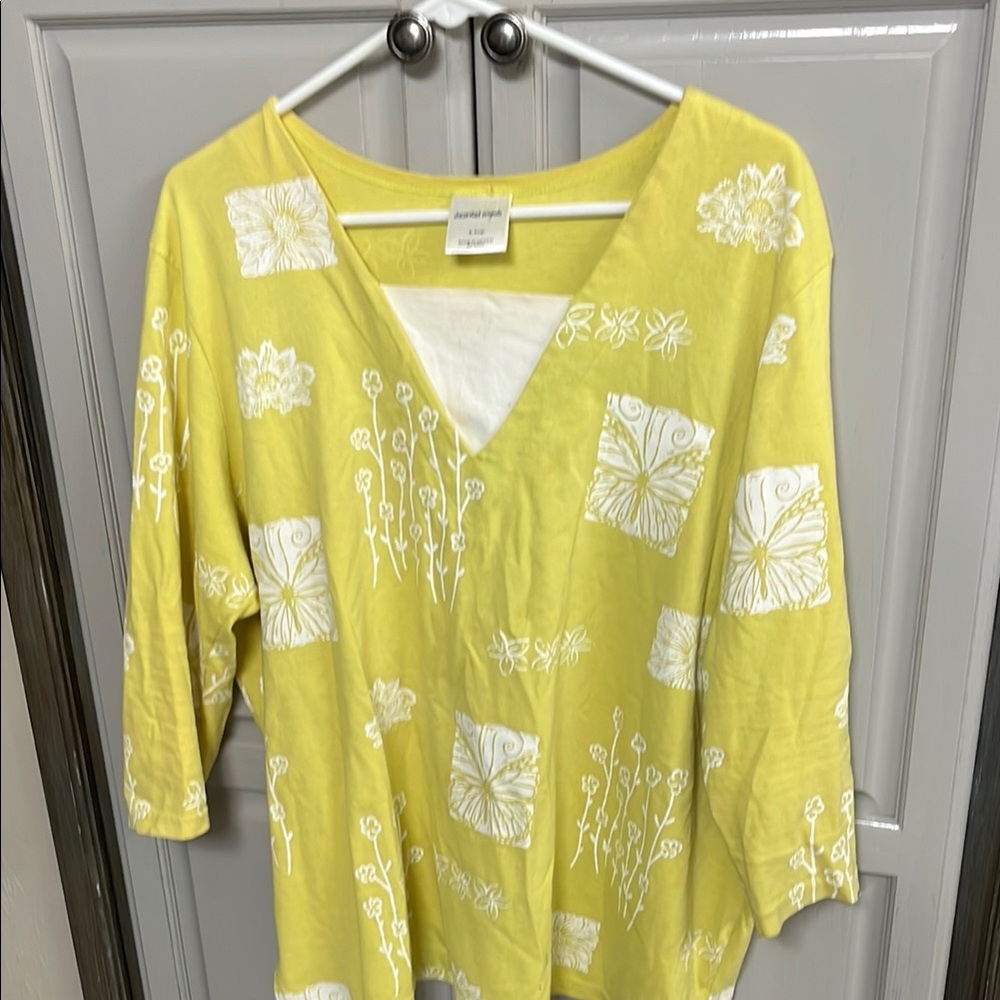Yellow 3/4 Sleeve Boxy Tunic with White Embroidery